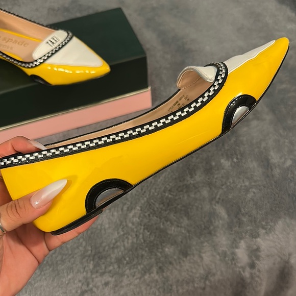 Kate Spade Taxi Yellow and White Flats - Picture 6 of 9
